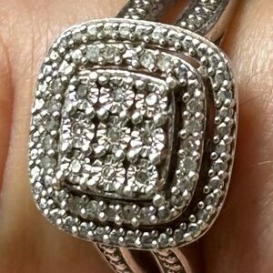 Elegant Silver and diamond Ring